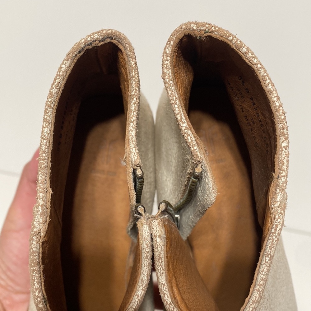 Frye Carson Piping Booties Off White Cream Distressed Color - Picture 14 of 17